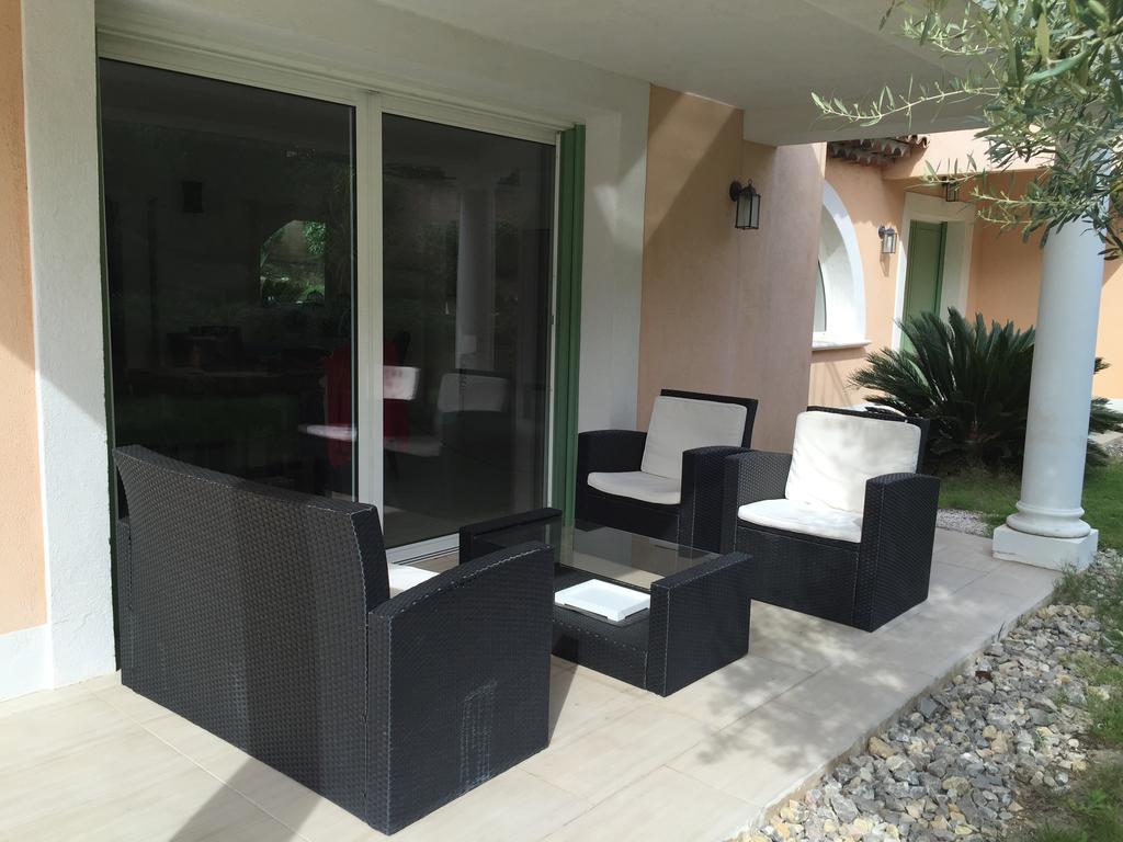 Belle Villa Dans Clos Prive - Saint Raphael Boulouris Buitenkant foto